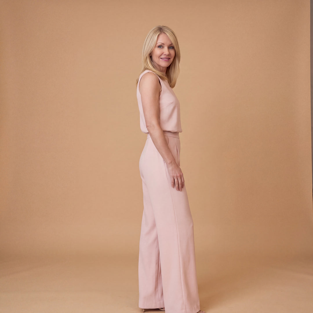 Wide Leg Jumpsuit – Round Neck Mid-Waist Fit for Elegant Styling